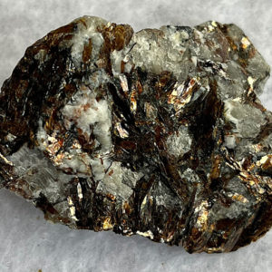 Astrophyllite (ast10)