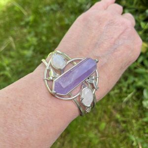 Magical Delights Amethyst and Moonstone Bracelet (mdb38)